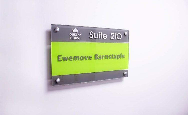 Ewemove Sign